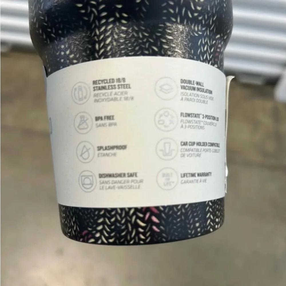 Stanley Black Quencher Tumbler with Handle - Picture 2 of 3